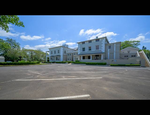 20 BEDROOM GUEST HOUSE FOR SALE IN BALLITO CENTRAL